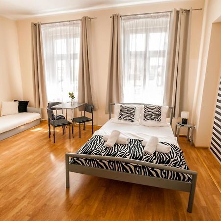 اينوفروسواف Lew Hostel المظهر الخارجي الصورة
