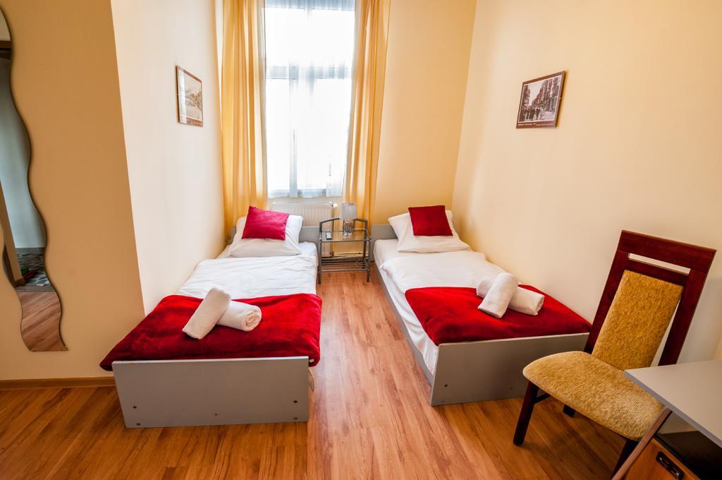 اينوفروسواف Lew Hostel المظهر الخارجي الصورة