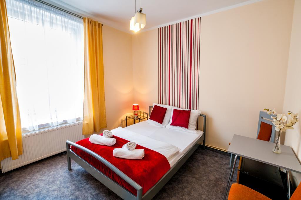 اينوفروسواف Lew Hostel المظهر الخارجي الصورة