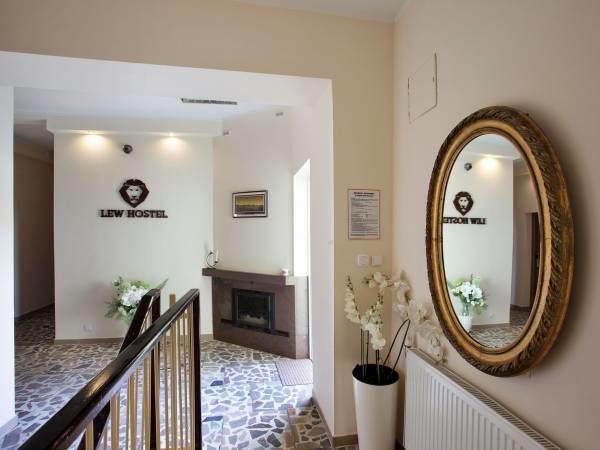 اينوفروسواف Lew Hostel المظهر الخارجي الصورة