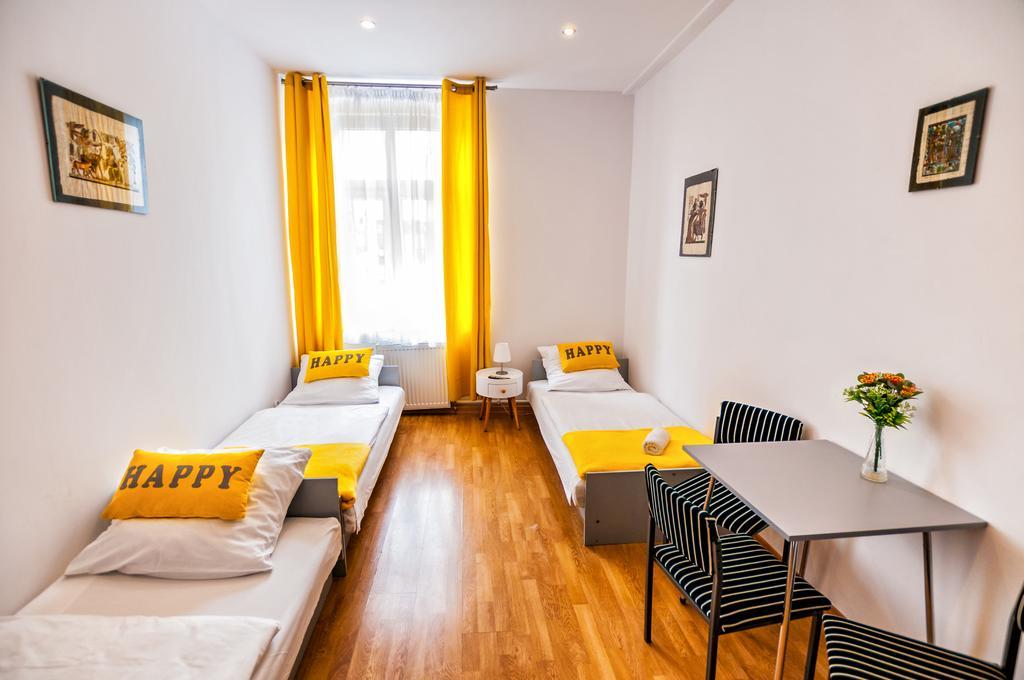 اينوفروسواف Lew Hostel المظهر الخارجي الصورة