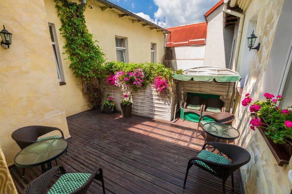اينوفروسواف Lew Hostel المظهر الخارجي الصورة